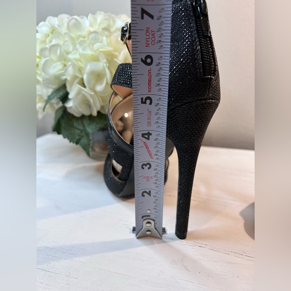 Qupid Women Glitter Peep Toe Criss Cross Stiletto Heel Sandal, Black, Size 7.5 - Picture 6 of 8